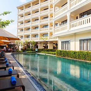 5* Отель Wyndham Garden Cua Dai