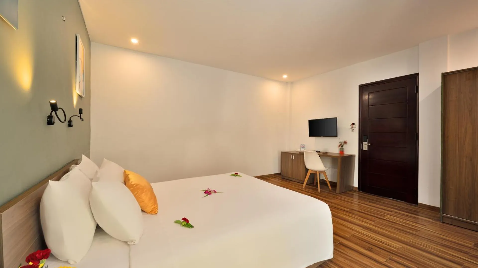 Hoi An January Villa Hotel Hoi An